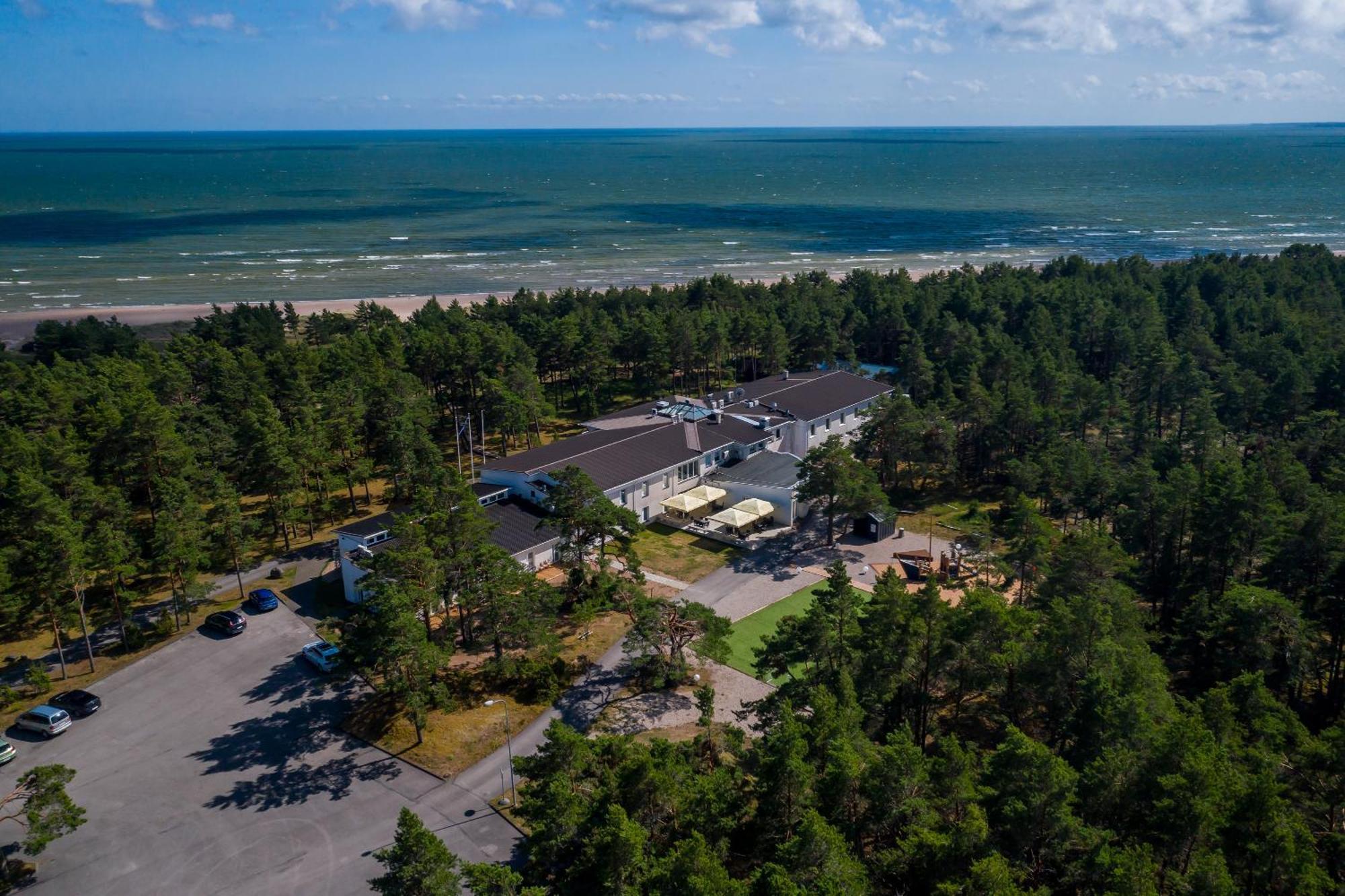 Saaremaa Rannahotell ' Beach Hotel Mandjala Bagian luar foto