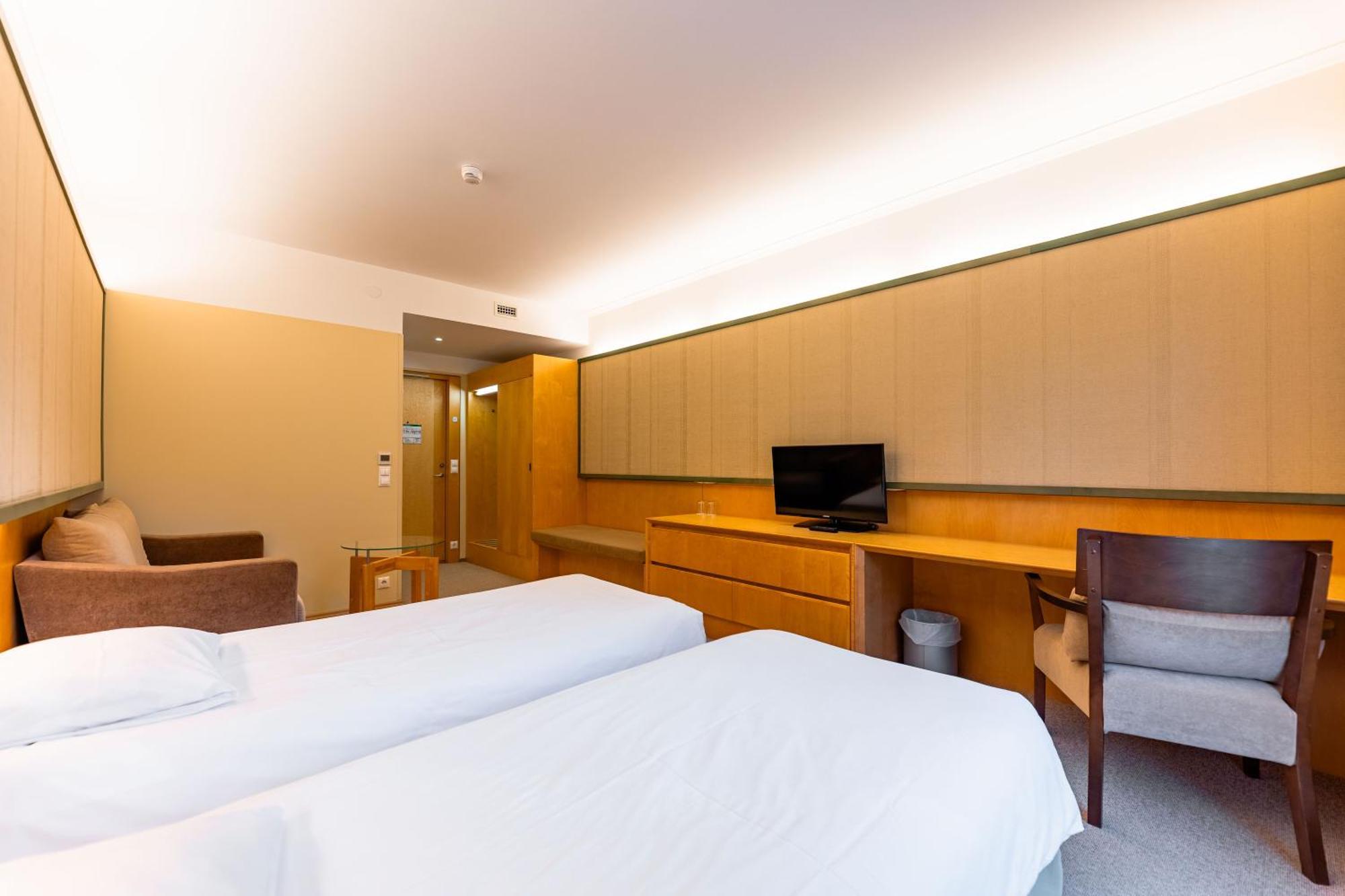 Saaremaa Rannahotell ' Beach Hotel Mandjala Bagian luar foto